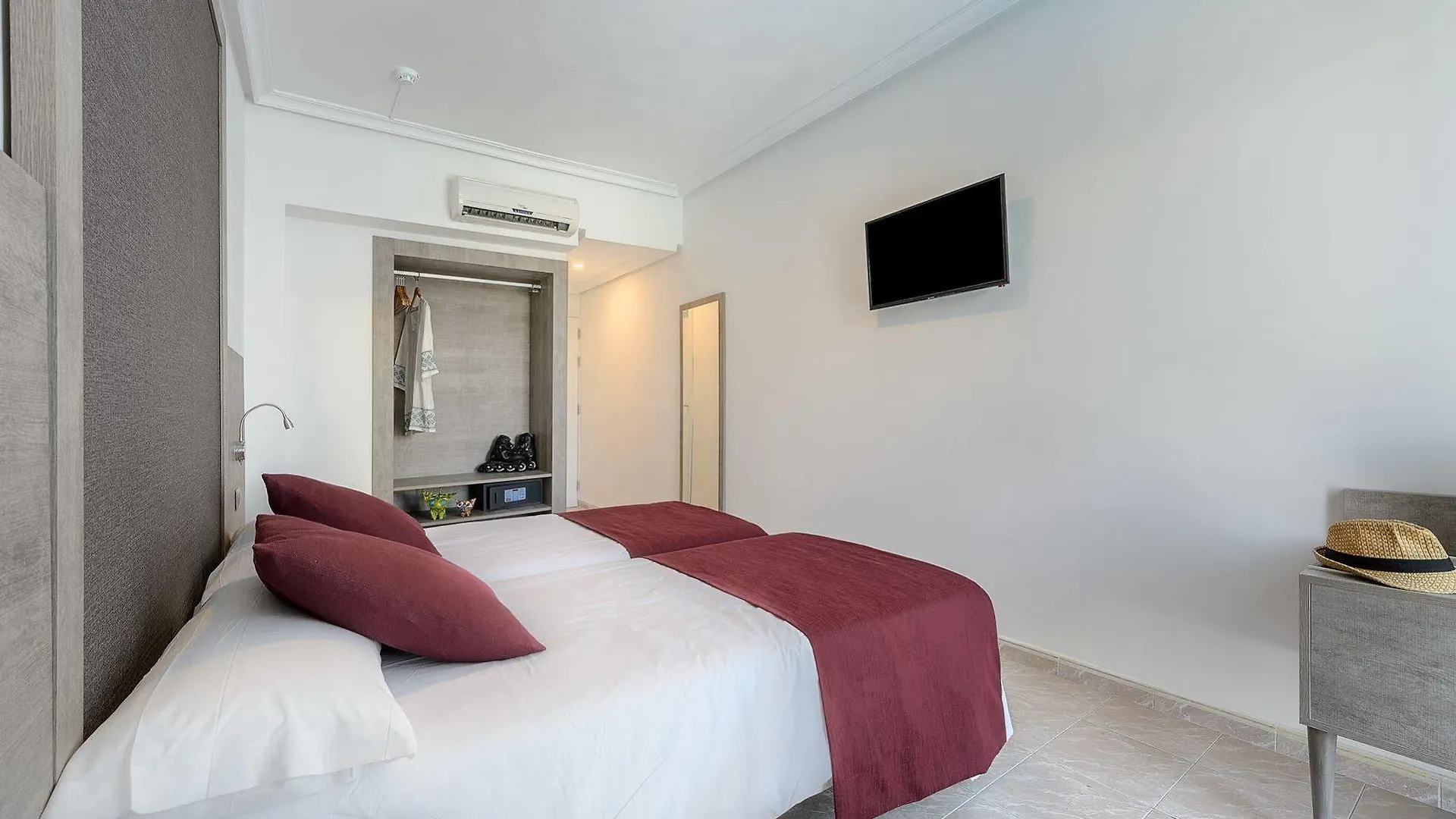 ***  Hotel Vibra Marco Polo II - Adults Only Sant Antoni de Portmany Spanien