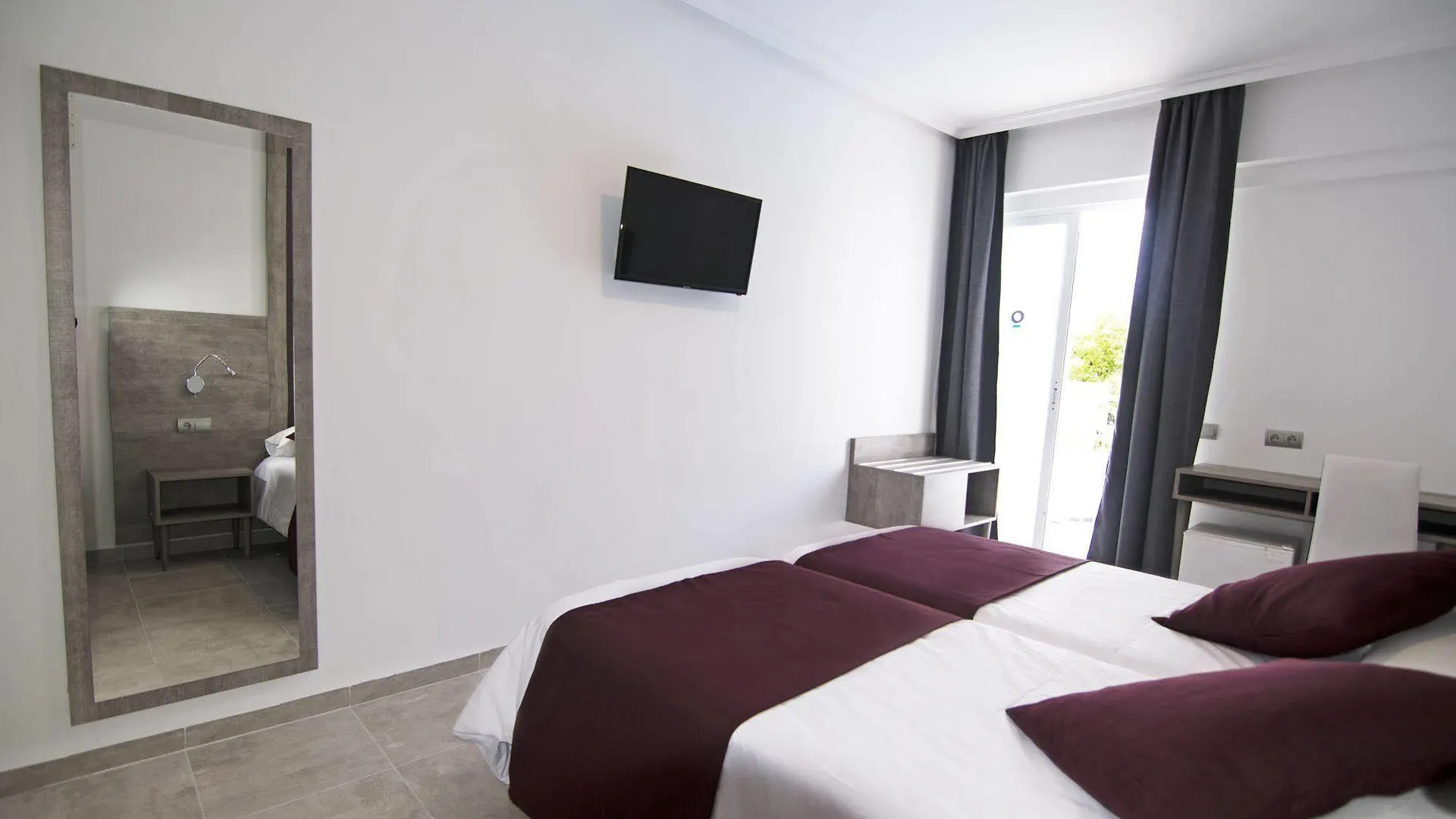 Hotel Vibra Marco Polo II - Adults Only Sant Antoni de Portmany 3*,  Spagna